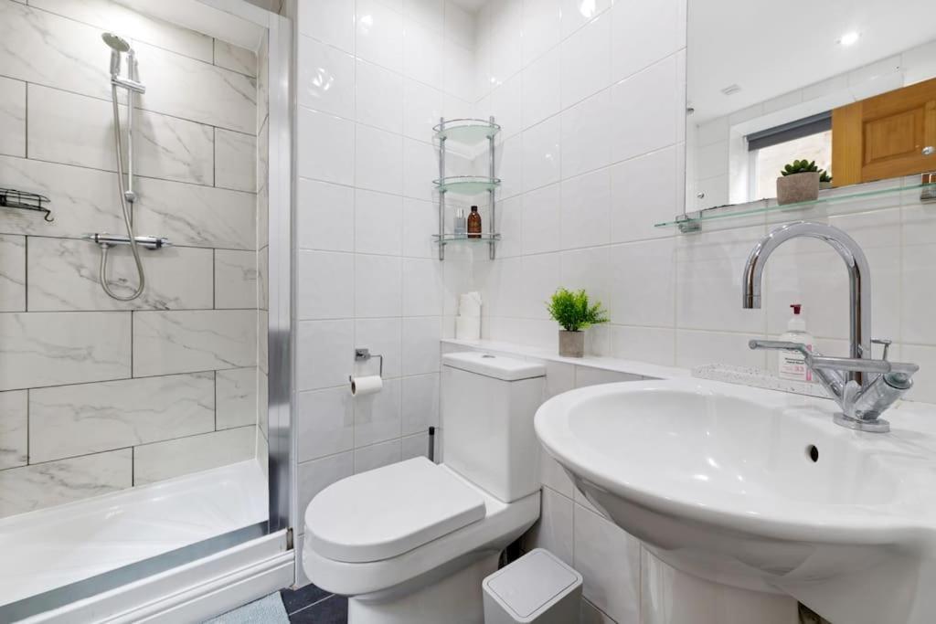 Luxurious 3 Bedroom Apartment In Park Estate Nottingham Luaran gambar